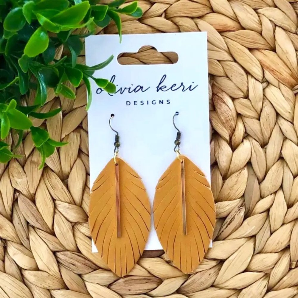 Ava - Honey leather earrings